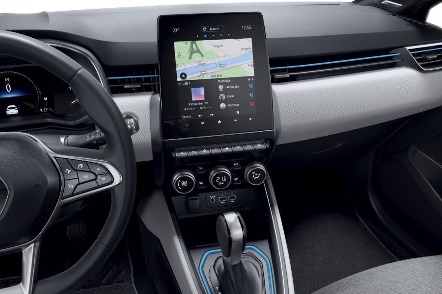 Торпедо Renault Clio E-TECH 2020 года  (WW) (фото 3 из 33)